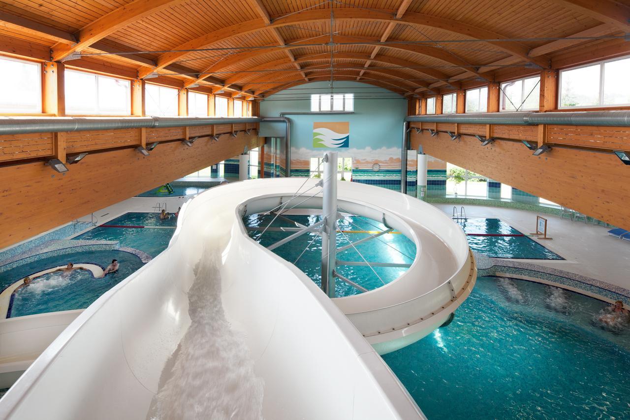 Lipno Wellness - Frymburk Hotel Private Family Room Buitenkant foto